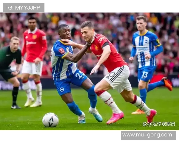 欧联杯曼联大胜波尔图五球逆转全场激情转会传闻引发热议