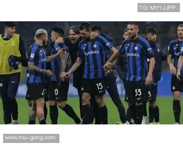 德甲焦点战：那不勒斯与拜仁激战成平点球大战引发全场狂欢