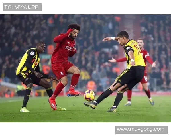 欧联杯激战利物浦与波尔图战平乌龙球瞬间引发全场热烈反响集锦回顾