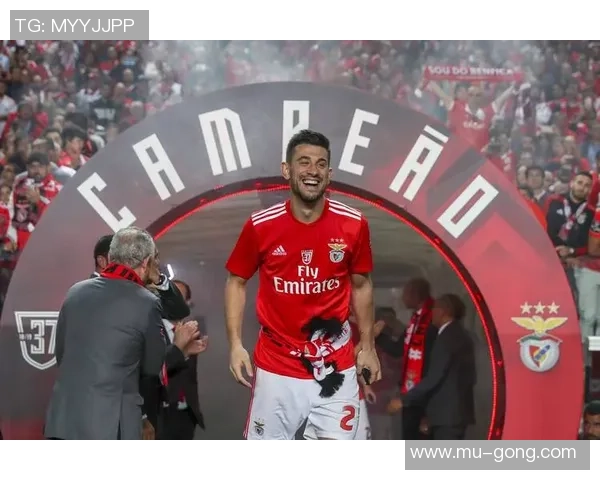 英超激战本菲卡以3-0战胜拜仁绝杀时刻点燃全场激情