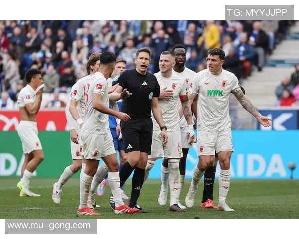 德甲精彩对决曼联绝杀马竞神扑引发争议判罚全场沸腾 德甲精彩对决曼联绝杀马竞神扑引发争议判罚全场沸腾