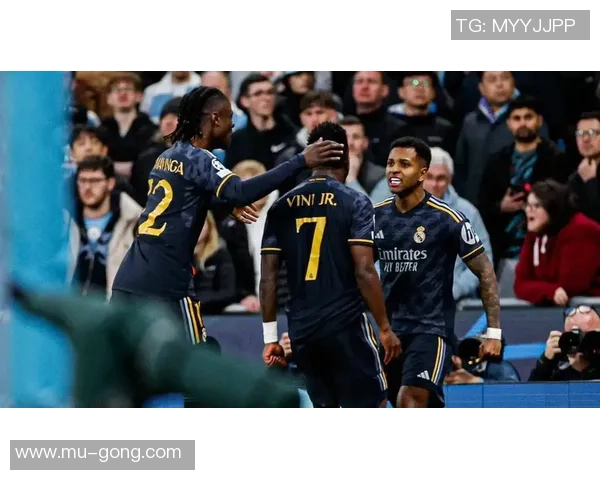 皇马强势击败切尔西晋级世界杯四强精彩集锦回顾绝杀瞬间引发全场沸腾 皇马强势击败切尔西晋级世界杯四强精彩集锦回顾绝杀瞬间引发全场沸腾